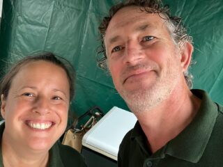It’s Romsey Food Fair Day woohooo
We are all set up in Market Place. Come on down and graze on all the lovely offerings. It’s the dream team today; myself and the hubby 🥰
#romseytown 
#romseyfoodfair 
#hampshireevents
#brockiceabbie 
#newforesticecream 
#newforestmarque